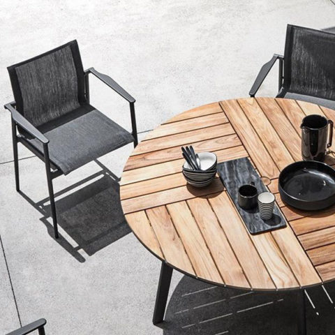 180 Gloster chair with table