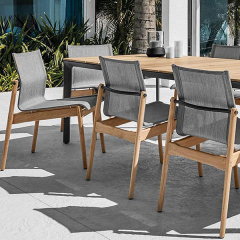 Sway dining set in gray