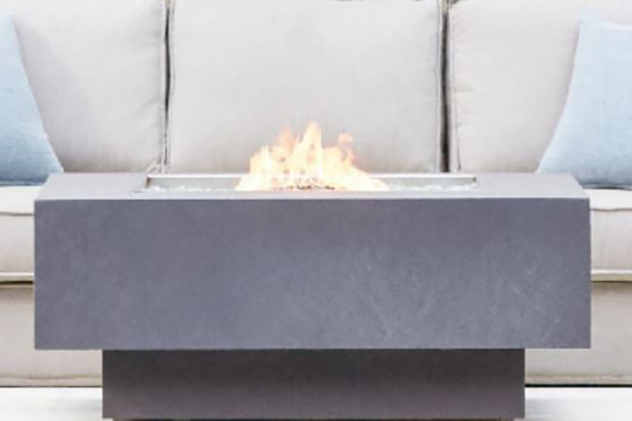 patio-ren-fire-table
